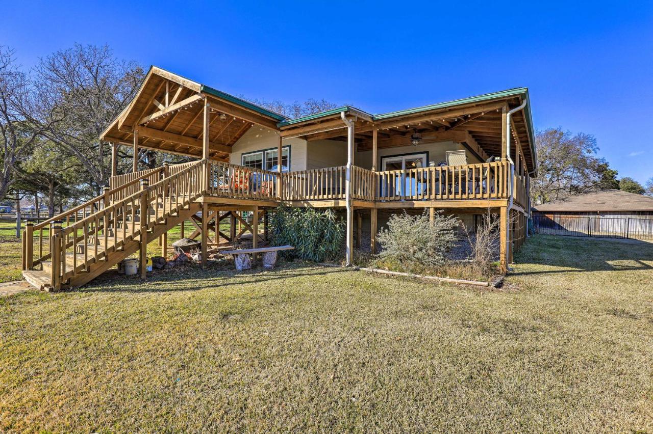 Lakefront Haven About 6 Mi To Historic Granbury Square Villa Exterior photo